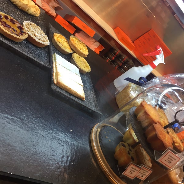 Paries Dessert Shop In Paris