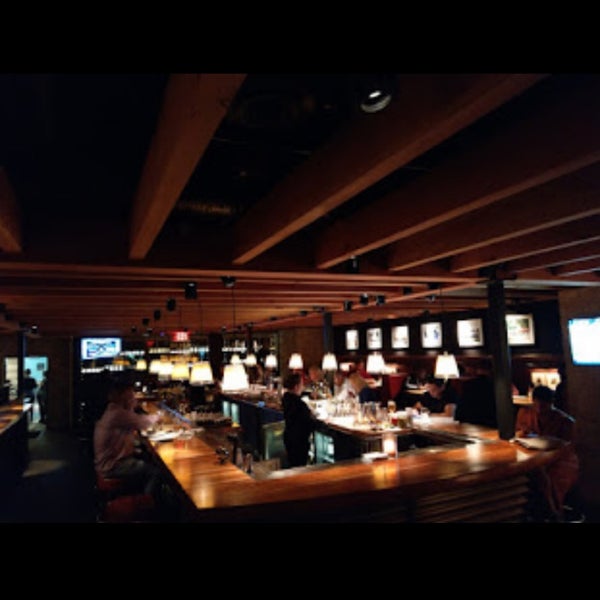 Houstons Steakhouse 1 tip