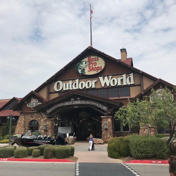 Bass Pro Shops - Venta al por menor de artículos deportivos en Northwest  Side