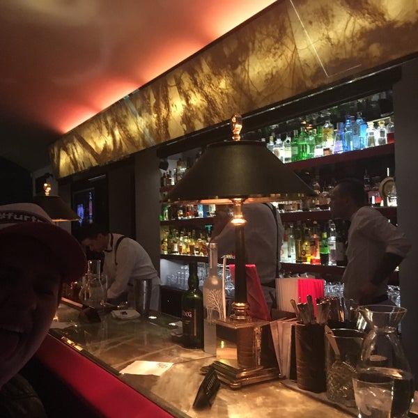 Foto tirada no(a) Bugsy&#39;s Bar por Tomáš P. em 5/15/2018