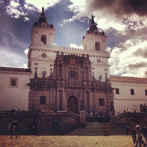 Iglesia de San francisco - Historic Site in Quito