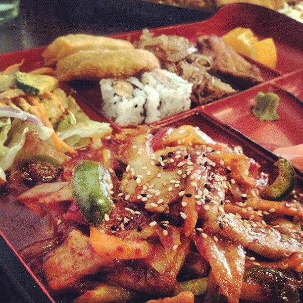 6/28/2012 tarihinde TeeGeeBoyziyaretçi tarafından Mr. Sushi'de çekilen fotoğraf