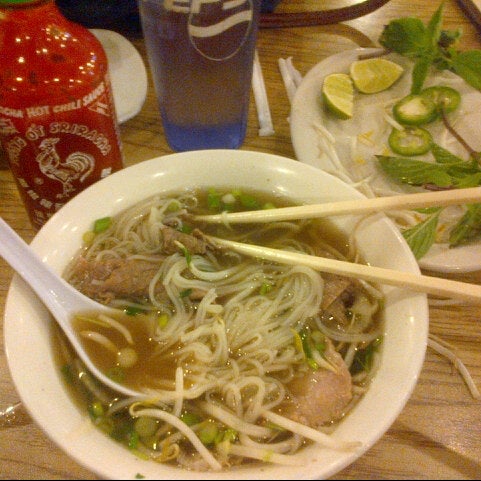 Photo taken at Pho 79 by Cheng T. on 9/8/2012