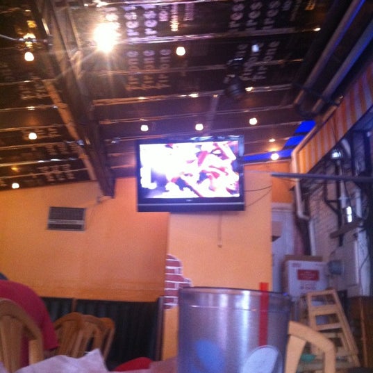 Foto scattata a Zocalo Restaurant &amp; Bar da Steve D. il 8/29/2012