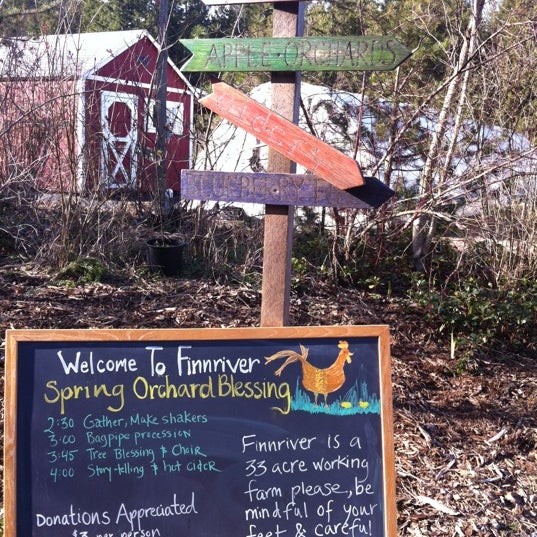 Photo taken at Finnriver Farm &amp; Cidery by 💜ⓒⓗⓡⓘⓢⓣⓘⓝⓐ . on 3/24/2012