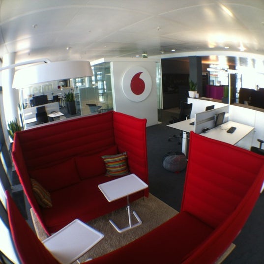 Vodafone Campus Heerdt FerdinandBraunPlatz 1