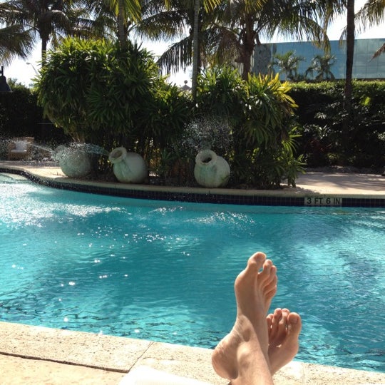 2/19/2012 tarihinde Lee H.ziyaretçi tarafından Renaissance Fort Lauderdale Cruise Port Hotel'de çekilen fotoğraf