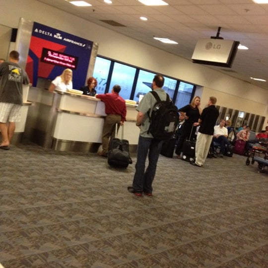 Gate A20 Concourse A