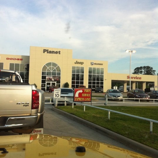 5/8/2012에 Jessica C.님이 Parts Department At Texan Dodge에서 찍은 사진