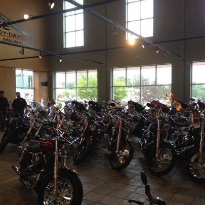 Foto tomada en House of Harley-Davidson  por Ricki el 7/19/2012