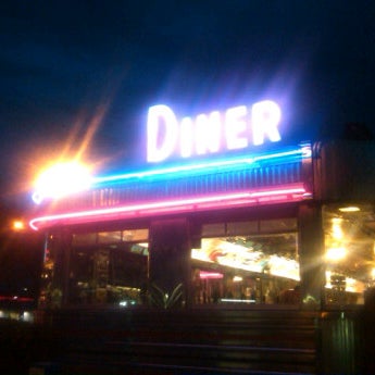 Photo taken at Crazy Otto&#39;s Empire Diner by Linda L. on 8/11/2012