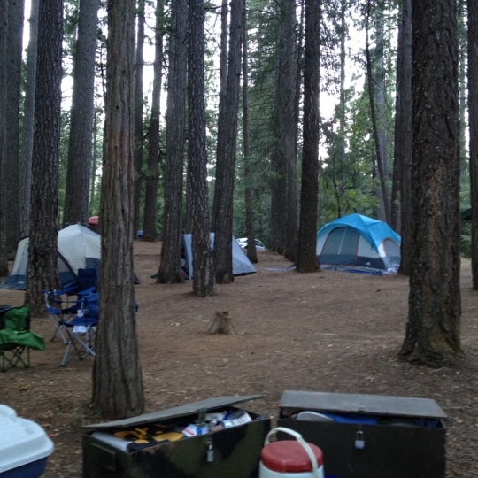 Camping 2 2010. Шепелево летом лагерь палаточный. Шаранское водохранилище кемпинг. Кемпинг скала разбойника. Camp wasu 2 Nevada.