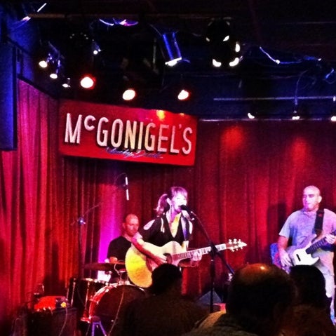 Photo taken at McGonigel&#39;s Mucky Duck by Ginne C. on 8/16/2012