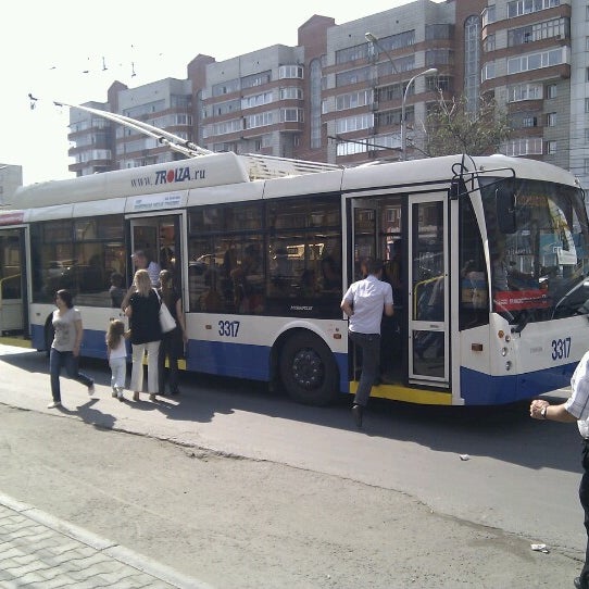 Автобус остановка универмаг