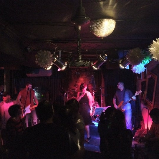 Photo taken at Swingin&#39; Hall by Божидар Б. on 5/25/2012