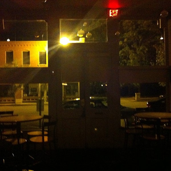 Photo taken at 33 Wine Shop &amp; Bar by C H. on 9/12/2012