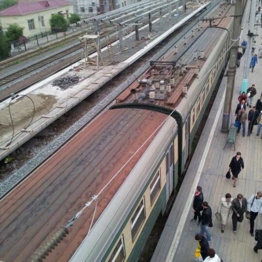 Жд вокзал вторая речка владивосток. Вокзал вторая речка. Кедр 02 станция. Вокзал вторая речка. Вокзал на 2 речке владивосток.