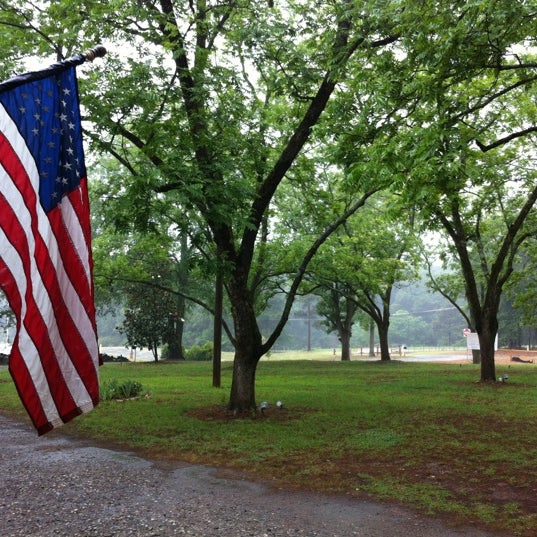 Foto diambil di The Judson House - Coffee Shop &amp; Southern Gifts oleh Lindsey B. pada 5/29/2012