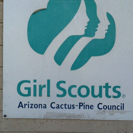 รูปภาพถ่ายที่ Girl Scouts–Arizona Cactus-Pine Council, Inc. Council Shop โดย Dorothy S. เมื่อ 8/10/2012