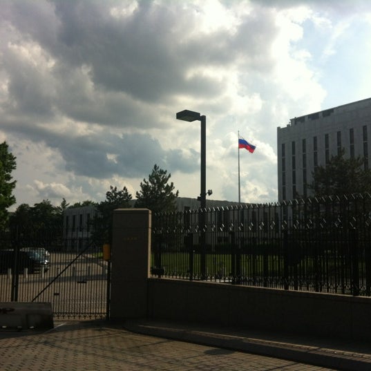 Посольство рф во франции