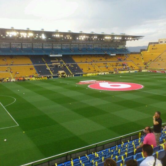 5/13/2012 tarihinde Gerard E.ziyaretçi tarafından Estadio El Madrigal'de çekilen fotoğraf