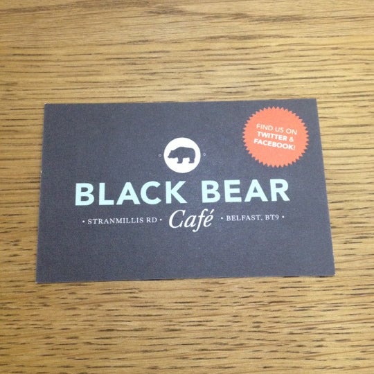 Foto tirada no(a) Black Bear Café por Tracy D. em 3/1/2012