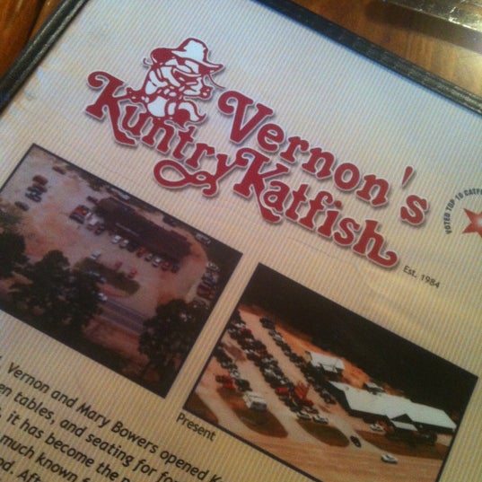 Photo taken at Vernon&#39;s Kuntry Katfish by Tom G. on 7/8/2012
