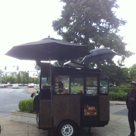 Cart De Frisco Food Truck in Eugene