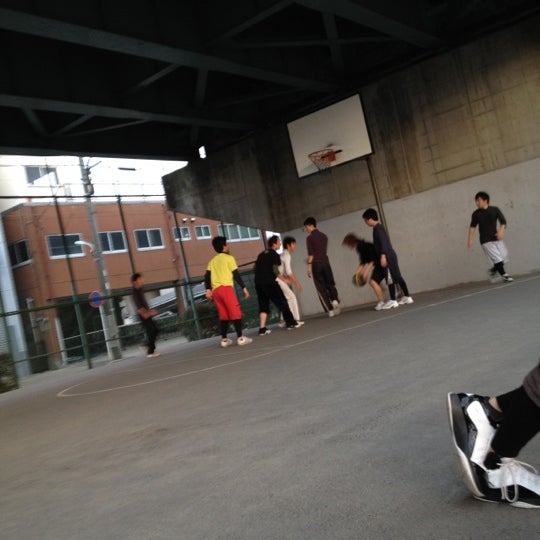 次での写真 環七下バスケットコート 江戸川区 東京都