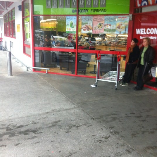 Hollywood Bakery Mega Centre North Harbor 4 tips from 51 visitors