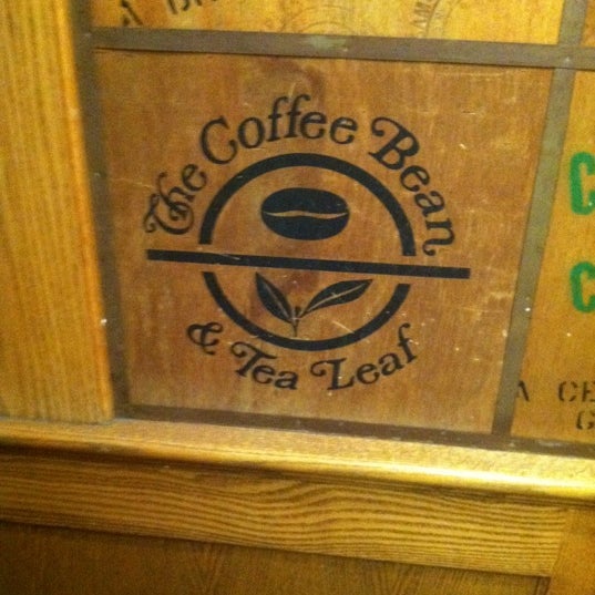 Photo taken at The Coffee Bean &amp; Tea Leaf by Ryan 👊 C. on 2/15/2012