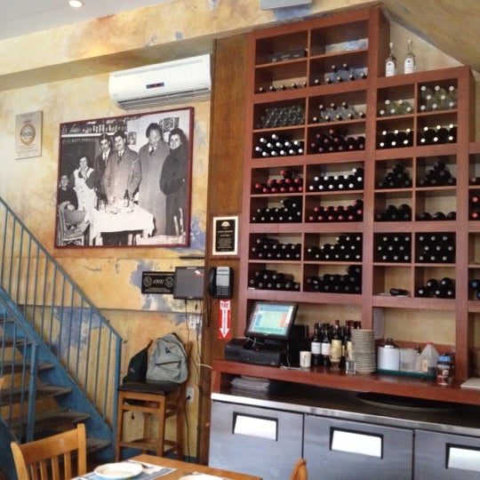 Foto diambil di Uncle Nick&#39;s Greek Restaurant on 8th Ave oleh Elena N. pada 9/5/2012