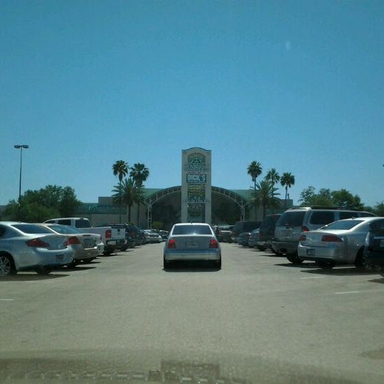 4/25/2012 tarihinde Nani S.ziyaretçi tarafından Seminole Towne Center'de çekilen fotoğraf