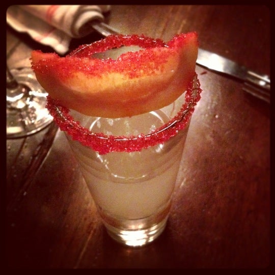 รูปภาพถ่ายที่ Lolita Cocina &amp; Tequila Bar โดย Celia H. เมื่อ 6/26/2012