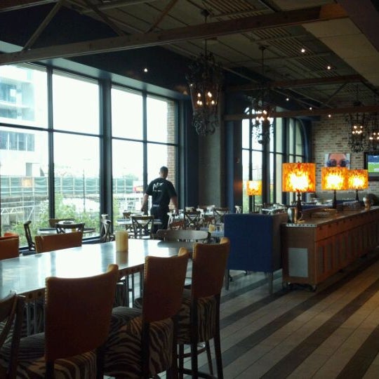 Снимок сделан в Alto Restaurant пользователем Randall M. 3/28/2012