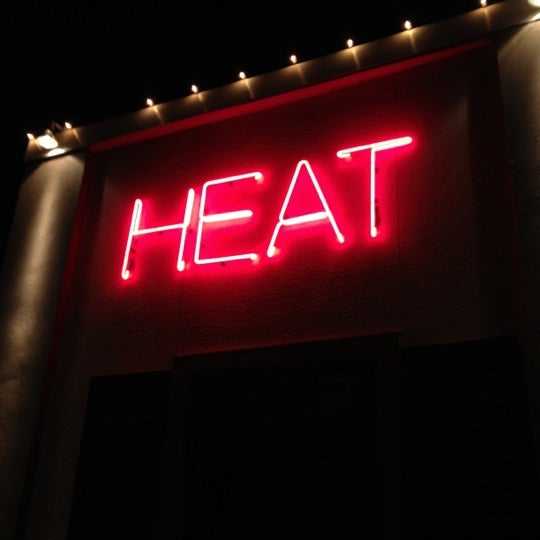 Снимок сделан в Heat Nightclub пользователем Liam W. 6/8/2012