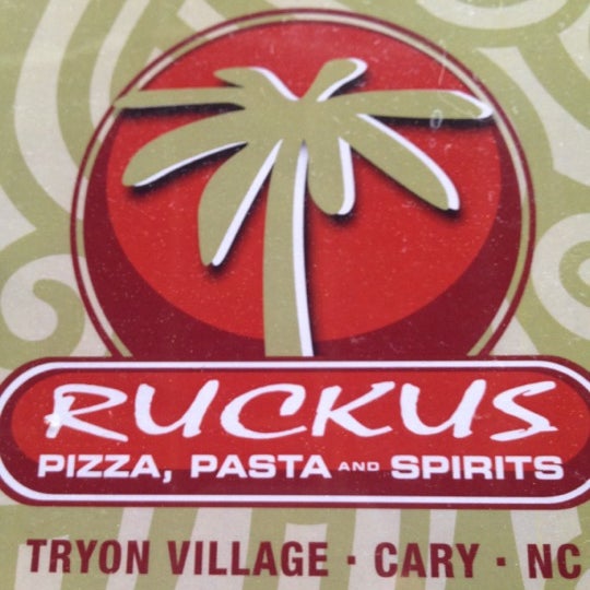 Foto diambil di Ruckus Pizza, Pasta &amp; Spirits oleh Jake S. pada 3/19/2012