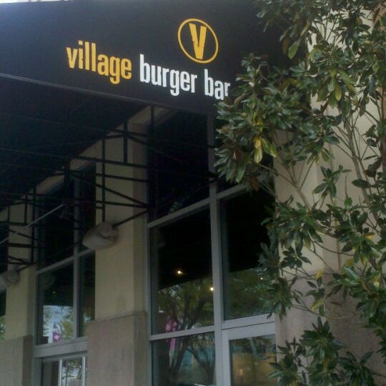 Снимок сделан в Village Burger Bar пользователем Kathy C. 3/15/2012