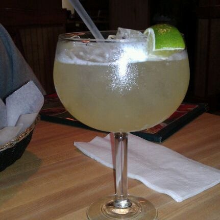 2/19/2012 tarihinde Kisa M.ziyaretçi tarafından Corona Mexican Restaurant'de çekilen fotoğraf