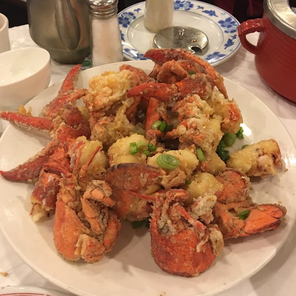 Das Foto wurde bei Confucius Seafood Restaurant von Hemen H. am 1/18/2016 aufgenommen