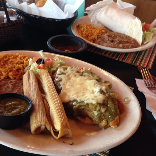 4/22/2014 tarihinde greg h.ziyaretçi tarafından Beanies Mexican Restaurant'de çekilen fotoğraf