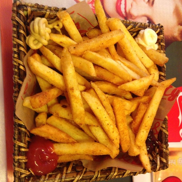 Photo prise au Egg &amp; Burger par B A. le3/2/2014