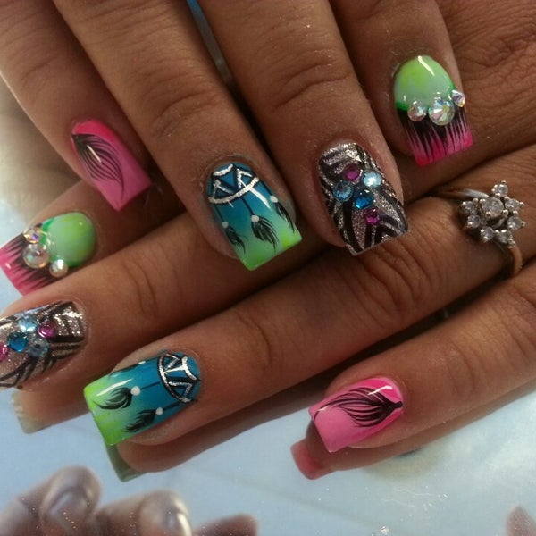 tino Nail Salon in Southeast Springfield