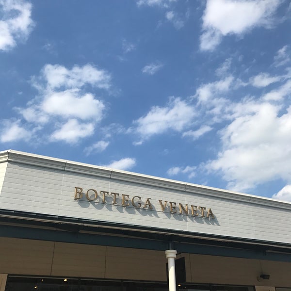 ボッテガヴェネタ 佐野プレミアムアウトレット店 28 Clientes