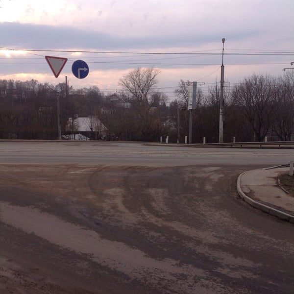 умная остановка ростов на дону. перед краем пересекаемой проезжей части. остановка перед светофором. остановиться б. остановка хмельницкого в чебоксарах.