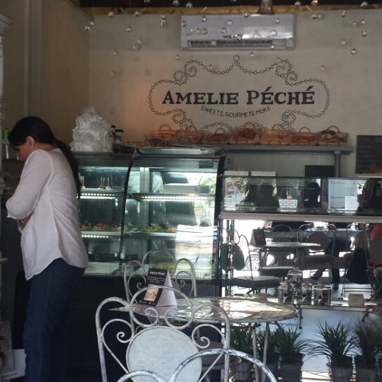 Photo taken at Amelie Peche by Marcela T. on 8/16/2014