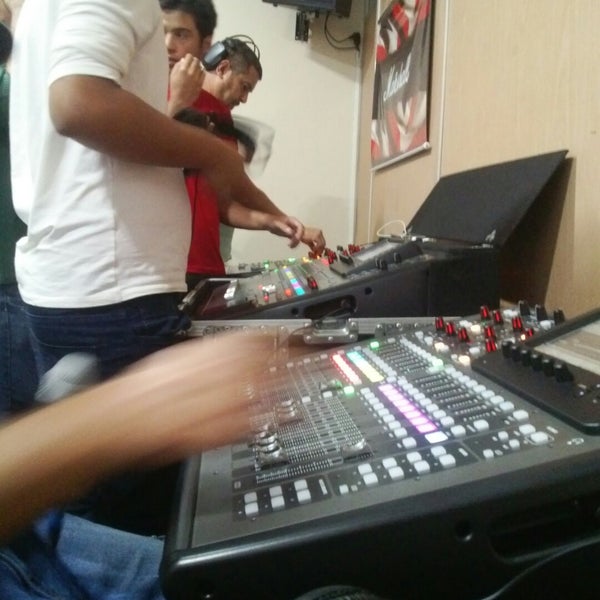 Em audio