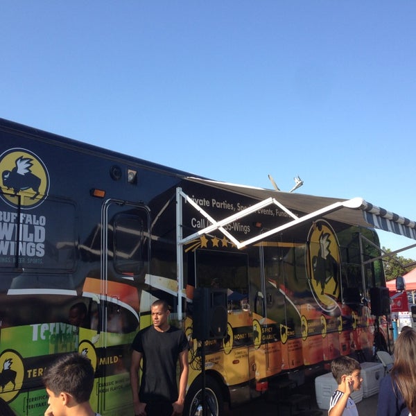 Buffalo Wild Wings Truck Carson, CA