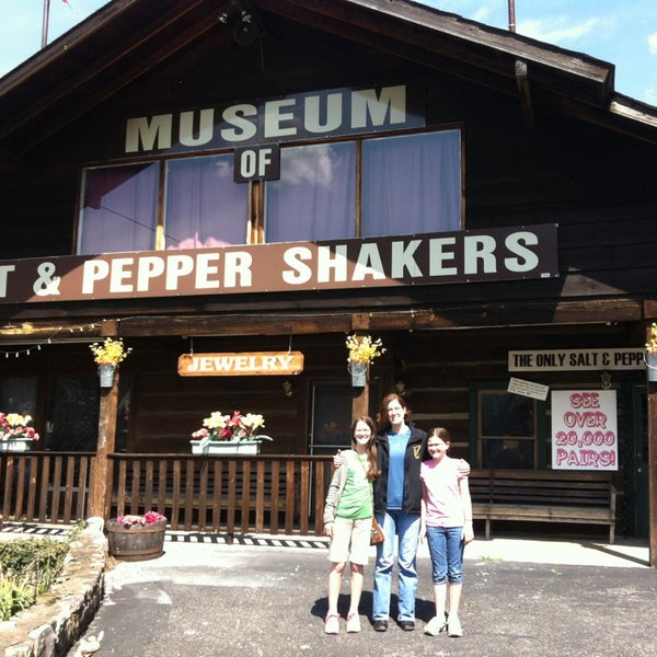 Foto tomada en Salt &amp; Pepper Shaker Museum  por Marian el 4/9/2013
