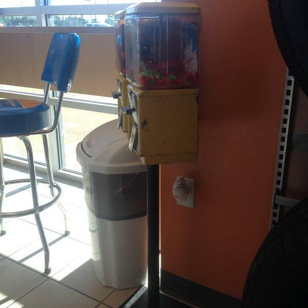 Legacy Ford Car Dealership